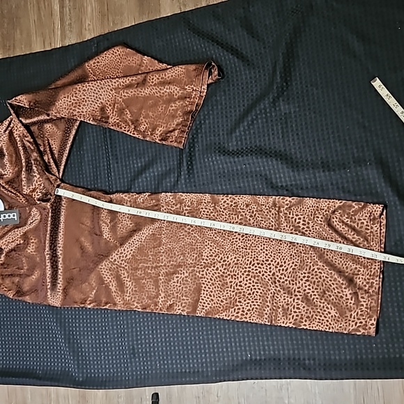 Boohoo, leopard print, satin, straight leg, chocolate brown, size 12 pants - Picture 6 of 13
